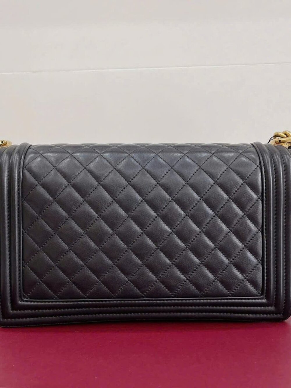 [Final Price] CHANEL Quilted New Medium Boy Flap Black - Picture 2 of 12